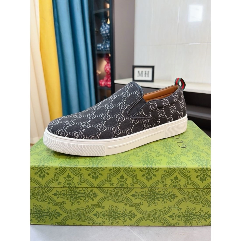 G*u*i casual shoes